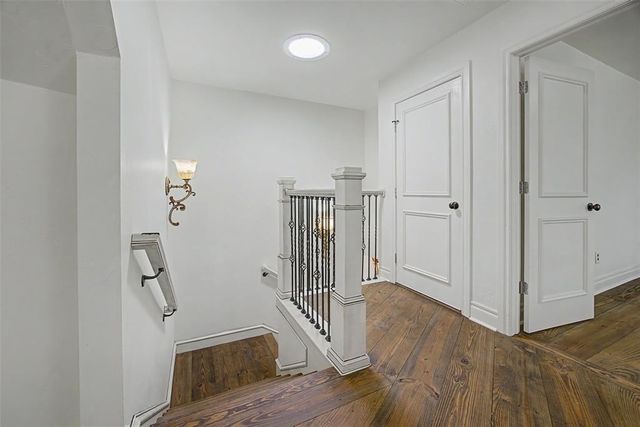 1425 N Manchester Avenue, Edmond, OK 73034