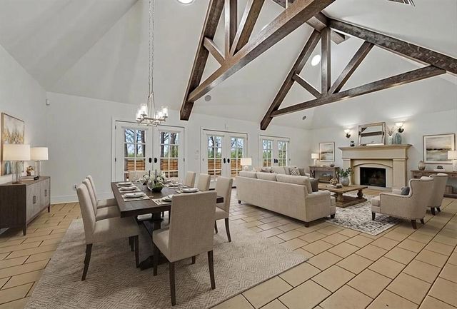 1425 N Manchester Avenue, Edmond, OK 73034