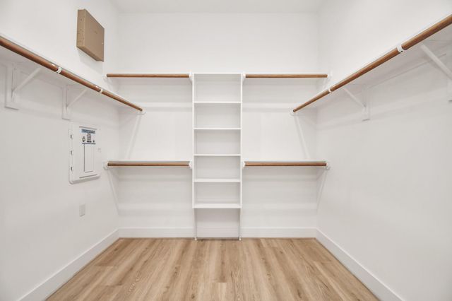 2335 Eagle St, Houston, TX 77004