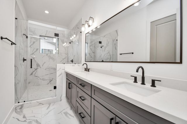 2335 Eagle St, Houston, TX 77004