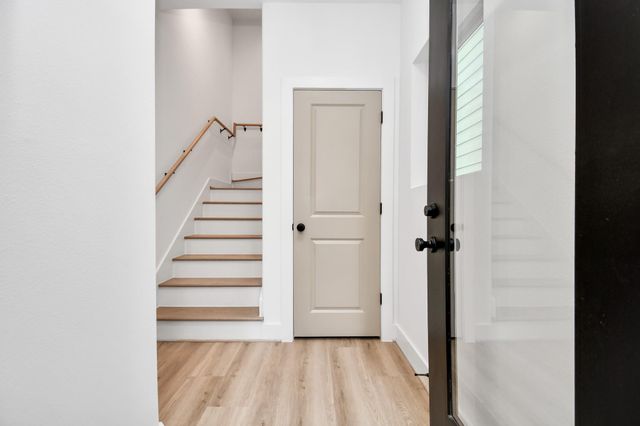 2335 Eagle St, Houston, TX 77004