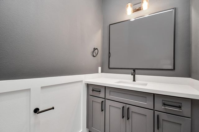 2335 Eagle St, Houston, TX 77004