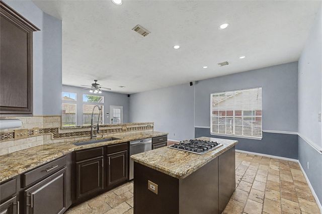 3615 Turtle Cove Drive, Pasadena, TX 77505