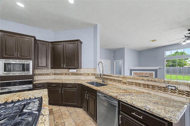 3615 Turtle Cove Drive, Pasadena, TX 77505