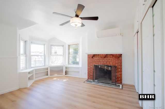 154 Beaumont Street, Brooklyn, NY 11235