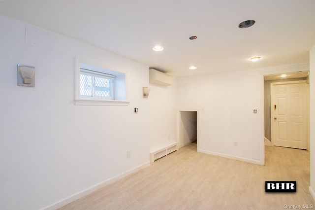 154 Beaumont Street, Brooklyn, NY 11235