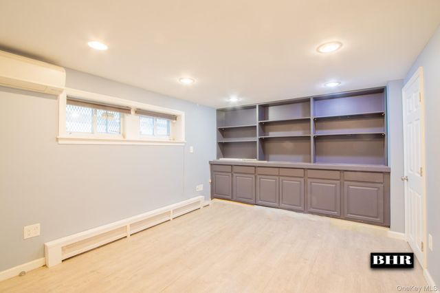 154 Beaumont Street, Brooklyn, NY 11235