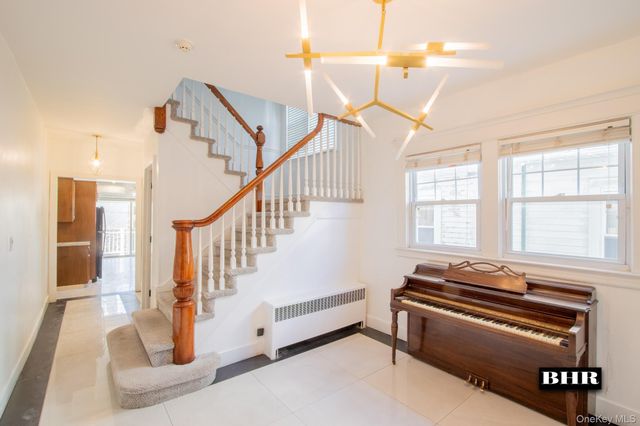 154 Beaumont Street, Brooklyn, NY 11235