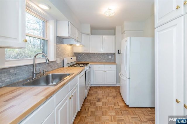 43 Conforti Avenue 83, West Orange, NJ 07052