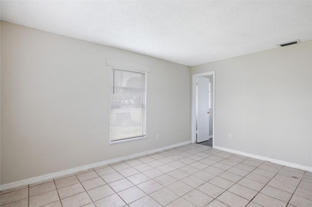 4404 35th Ave, Vero Beach, FL 32967