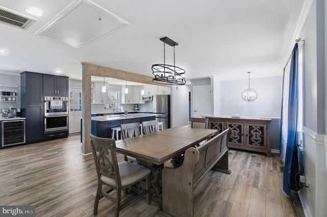 1436 OAK BLUFF RD, Edgewater, MD 21037