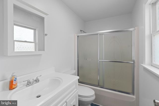 1436 OAK BLUFF RD, Edgewater, MD 21037