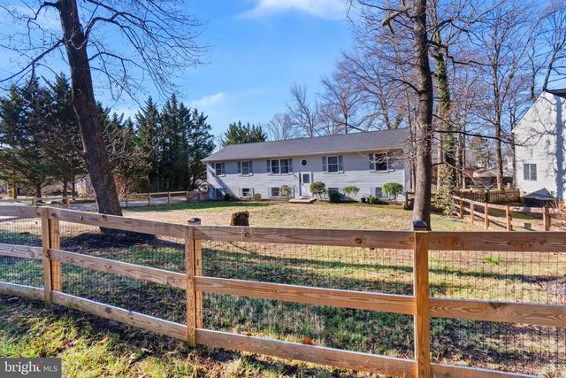 1436 OAK BLUFF RD, Edgewater, MD 21037