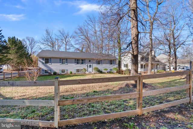 1436 OAK BLUFF RD, Edgewater, MD 21037