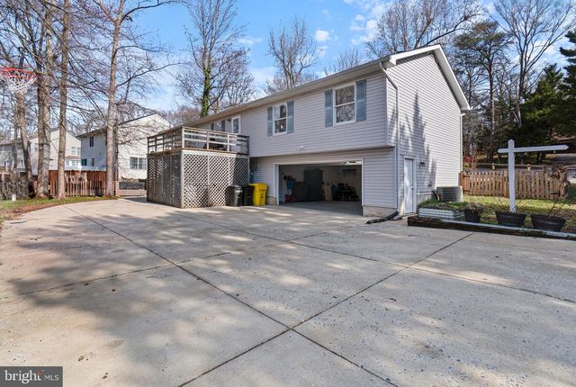 1436 OAK BLUFF RD, Edgewater, MD 21037