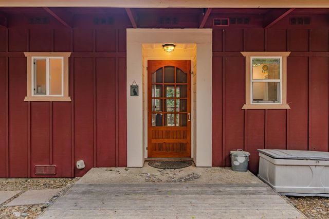 21016 Sierra Circle Dr, Pioneer, CA 95666