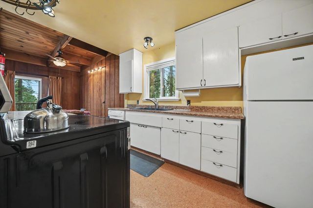 21016 Sierra Circle Dr, Pioneer, CA 95666
