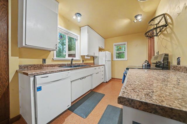 21016 Sierra Circle Dr, Pioneer, CA 95666