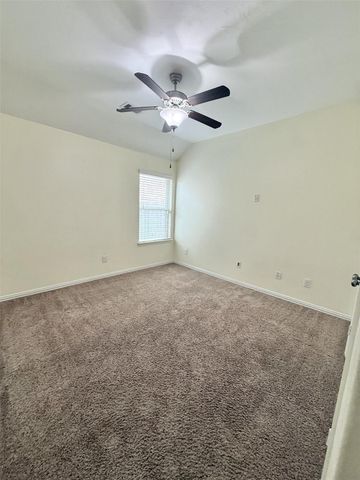 2704 Camden Hill Lane, Pearland, TX 77089