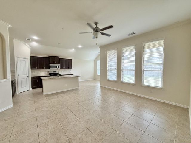 2704 Camden Hill Lane, Pearland, TX 77089