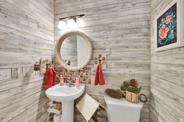 1441 BROOKSHIRE DR, Syracuse, UT 84075