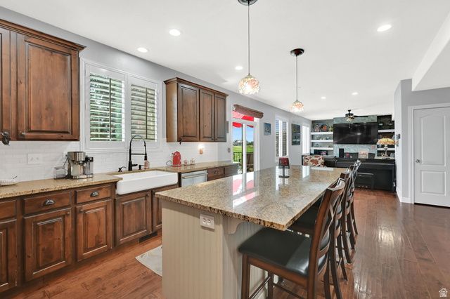 1441 BROOKSHIRE DR, Syracuse, UT 84075