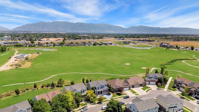 1441 BROOKSHIRE DR, Syracuse, UT 84075