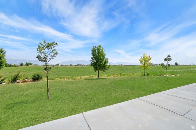 1441 BROOKSHIRE DR, Syracuse, UT 84075