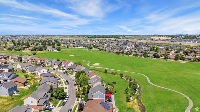 1441 BROOKSHIRE DR, Syracuse, UT 84075