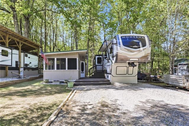 320 Leisure Acres Drive, Cleveland, GA 30528