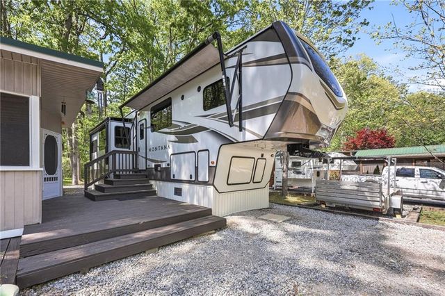 320 Leisure Acres Drive, Cleveland, GA 30528