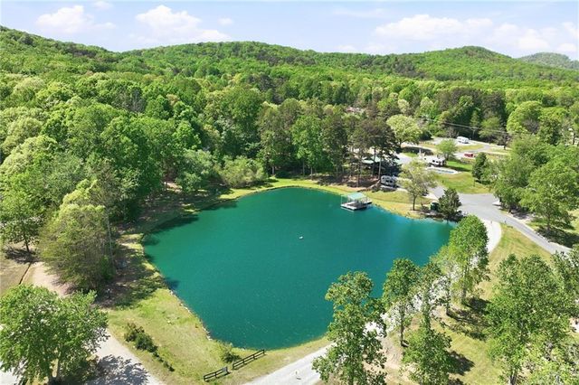320 Leisure Acres Drive, Cleveland, GA 30528