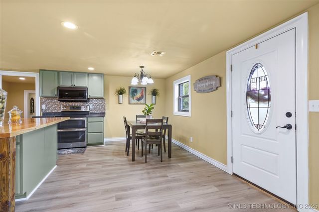 28012 E 58th Street S, Broken Arrow, OK 74014