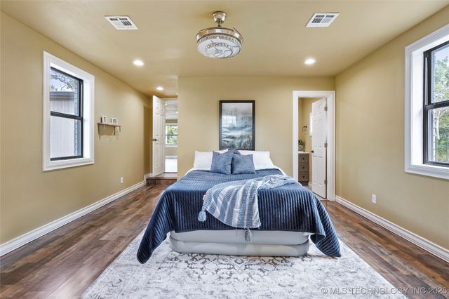 28012 E 58th Street S, Broken Arrow, OK 74014