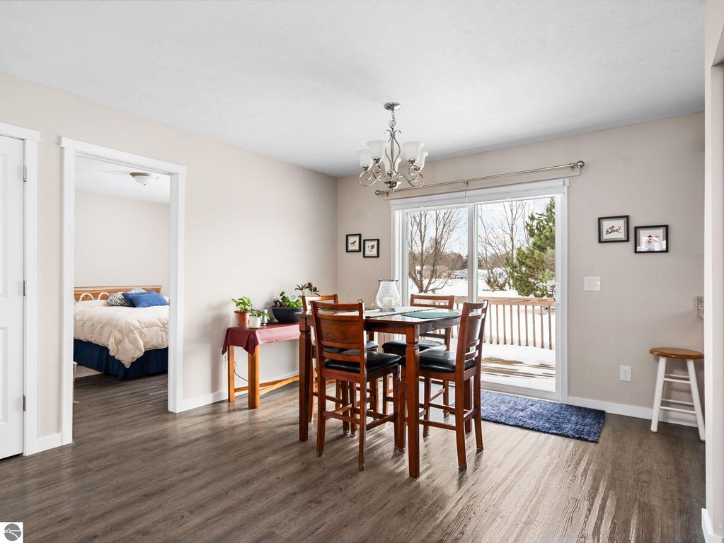 Image 4 of property listing at 4577 Quail Court, Traverse City, MI 49685