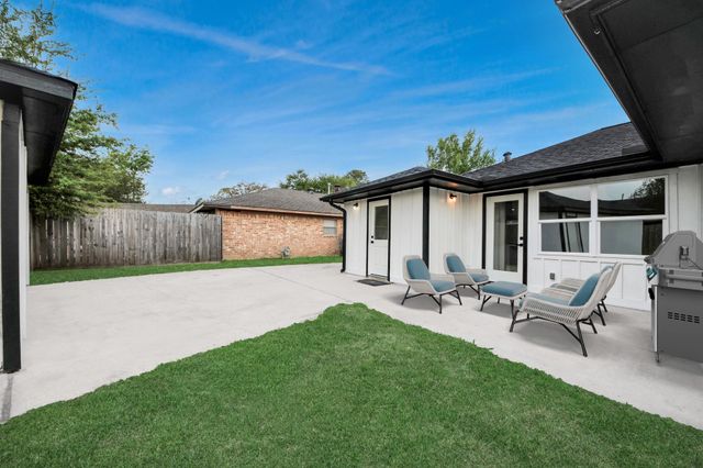 22115 Woodrose Drive, Katy, TX 77450