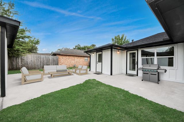 22115 Woodrose Drive, Katy, TX 77450