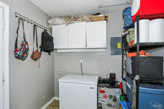 6636 Dallas Ave, Pensacola, FL 32526