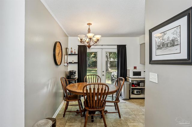 6636 Dallas Ave, Pensacola, FL 32526