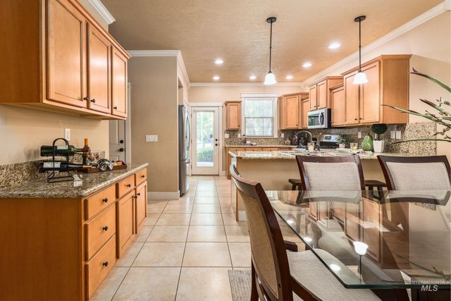 994 E Winding Creek, Eagle, ID 83616