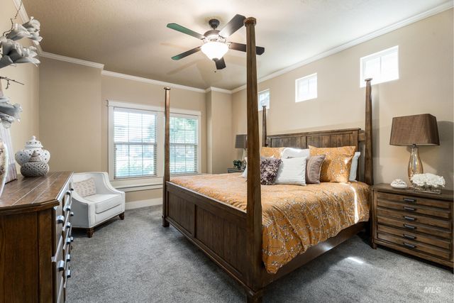 994 E Winding Creek, Eagle, ID 83616