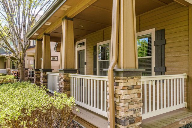 994 E Winding Creek, Eagle, ID 83616