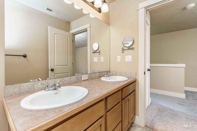 994 E Winding Creek, Eagle, ID 83616