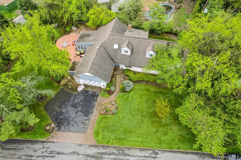1302 Azure Place, Hewlett, NY 11557 — photo 4