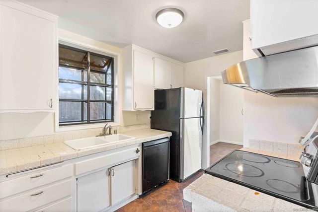 4191 Mount Everest Bl, San Diego, CA 92111