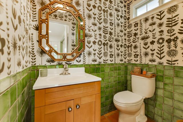 8917 Glenn LN, Austin, TX 78753