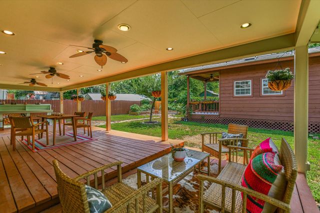 8917 Glenn LN, Austin, TX 78753