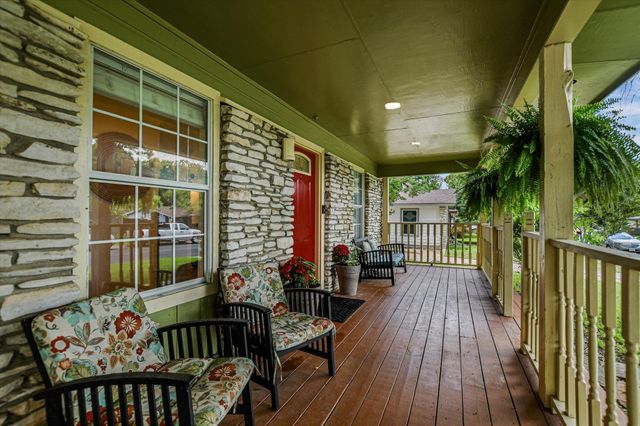 8917 Glenn LN, Austin, TX 78753