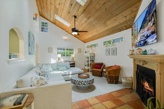 8917 Glenn LN, Austin, TX 78753
