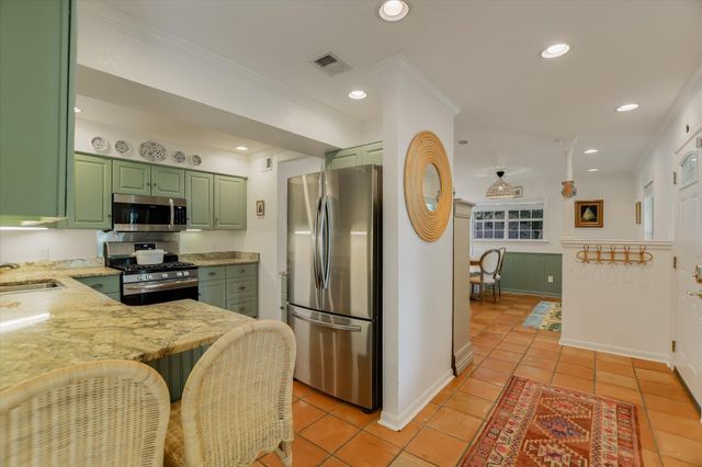 8917 Glenn LN, Austin, TX 78753